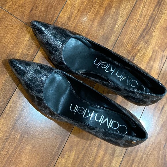 Calvin Klein Snakeskin Embossed Pump - Picture 2 of 8